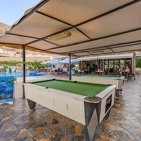 Apartman Amplio Duplex En Cristianos By Altamarhomes *